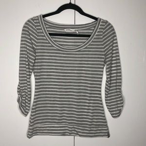 Guess long sleeve fray & white T-shirt, size M